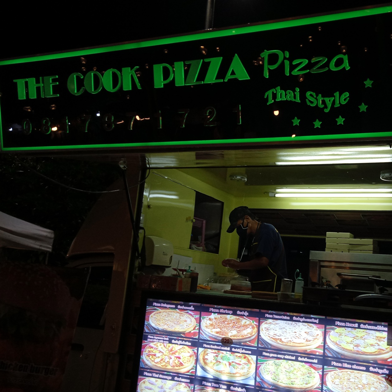 Daily Phuket #102: 22 December 2021 – Thai Style Pizza Truck